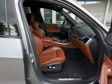 Bmw X-7