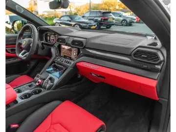 LAMBORGHINI Urus 4.0 V8 Auto. PANO 23 360  B&O HUD CARBON VO
