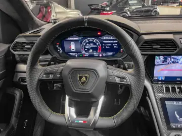 LAMBORGHINI Urus URUS S  AKRAPOVIC B&O 3d 23  PANO XPEL MY24