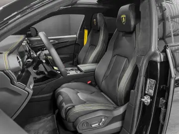 LAMBORGHINI Urus URUS S  AKRAPOVIC B&O 3d 23  PANO XPEL MY24