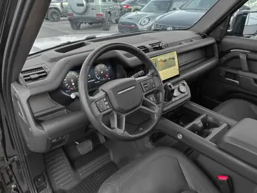 LAND ROVER Defender DEFENDER 110 D250X-DYNAMIC SE AWD MY25