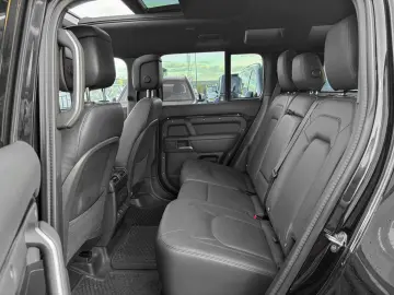 LAND ROVER Defender DEFENDER 110 D250X-DYNAMIC SE AWD MY25