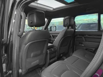 LAND ROVER Defender DEFENDER 110 D250X-DYNAMIC SE AWD MY25