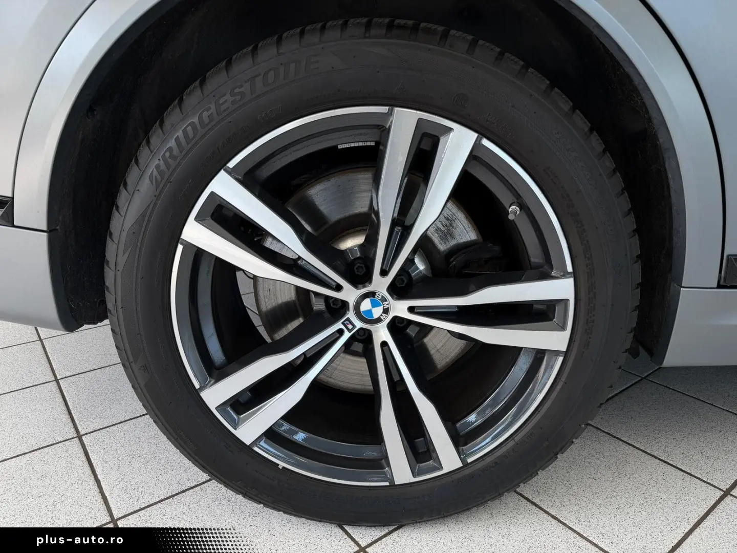 BMW X7 M60 i PANO-SKY B&W HUD KRISTALL 6-SITZ 360