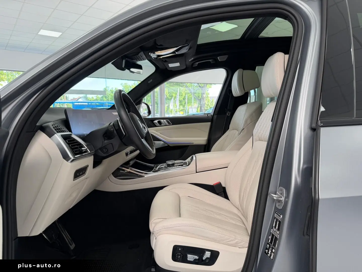 BMW X7 M60 i PANO-SKY B&W HUD KRISTALL 6-SITZ 360