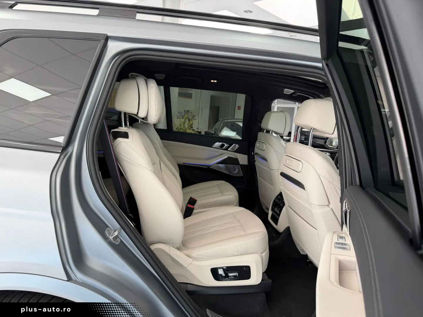 BMW X7 M60 i PANO-SKY B&W HUD KRISTALL 6-SITZ 360