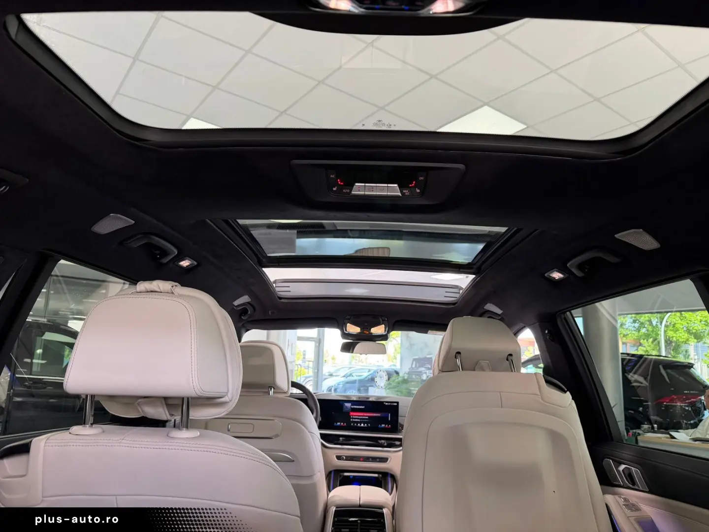 BMW X7 M60 i PANO-SKY B&W HUD KRISTALL 6-SITZ 360
