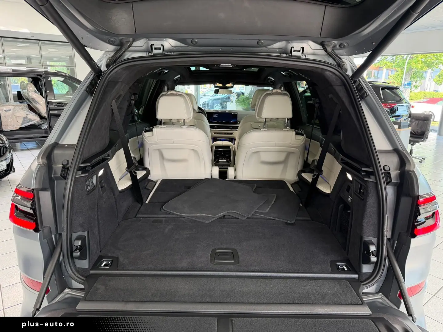 BMW X7 M60 i PANO-SKY B&W HUD KRISTALL 6-SITZ 360