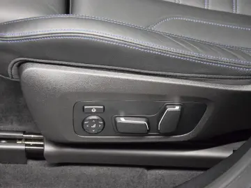 BMW X4 M40i xD Laser Pano ACC h k AHK 360  21 Memory