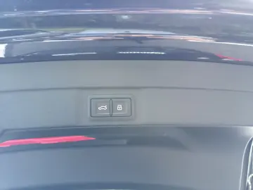 AUDI A5 Limousine TDI Q S LINE LEDER BuO MATRIX HuD