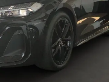 AUDI A5 Limousine S-line quattro  AHK  Pano  Matrix