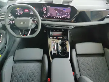 AUDI A5 Limousine S-line quattro  AHK  Pano  Matrix