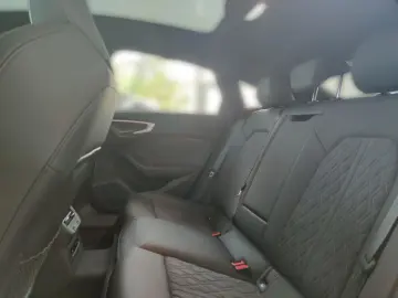 AUDI A5 Limousine S-line quattro  AHK  Pano  Matrix