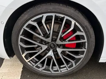AUDI A5 e-hybrid 2.0 TFSIe quattro S tronic Matrix