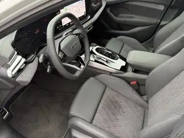AUDI A5 e-hybrid 2.0 TFSIe quattro S tronic Matrix