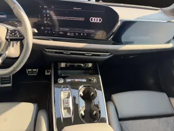 AUDI A5 Limousine e-hybrid q. 270 kW S line AHK Pano