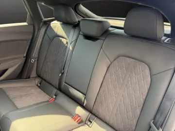 AUDI A5 Limousine e-hybrid q. 270 kW S line AHK Pano
