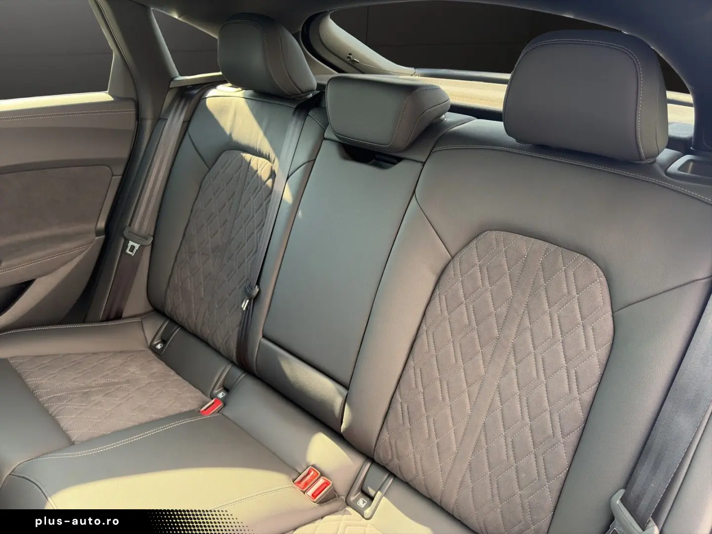 AUDI A5 Limousine e-hybrid q. 270 kW S line AHK Pano