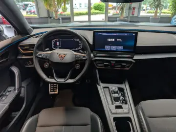 CUPRA Formentor VZ 2.0 TSI 4Drive DSG Kamera Navi