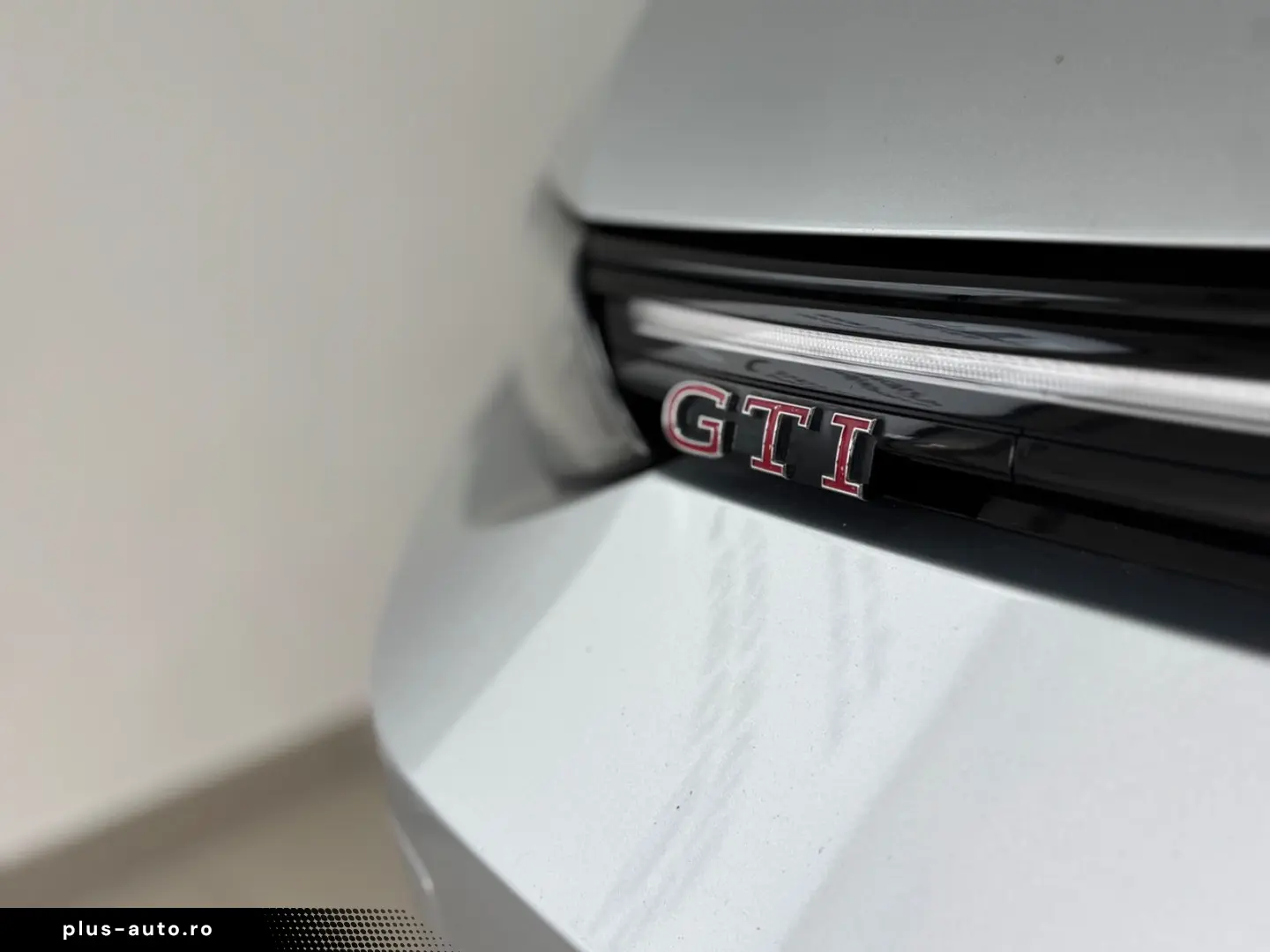 VW Golf 8 2.0TSI GTI 245PS Navi Led Kamera
