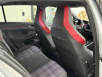 VW Golf 8 2.0TSI GTI 245PS Navi Led Kamera