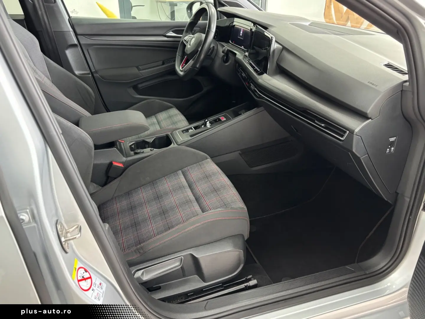 VW Golf 8 2.0TSI GTI 245PS Navi Led Kamera