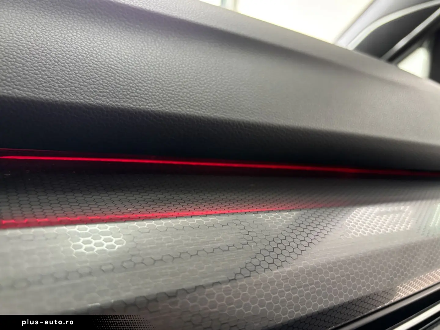 VW Golf 8 2.0TSI GTI 245PS Navi Led Kamera