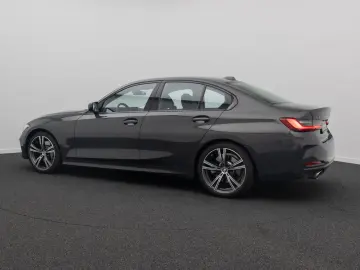 BMW 330i xD Komfort HiFi Leder M Sport 19Zoll