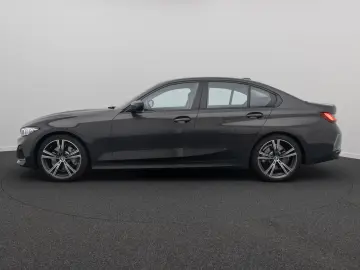 BMW 330i xD Komfort HiFi Leder M Sport 19Zoll