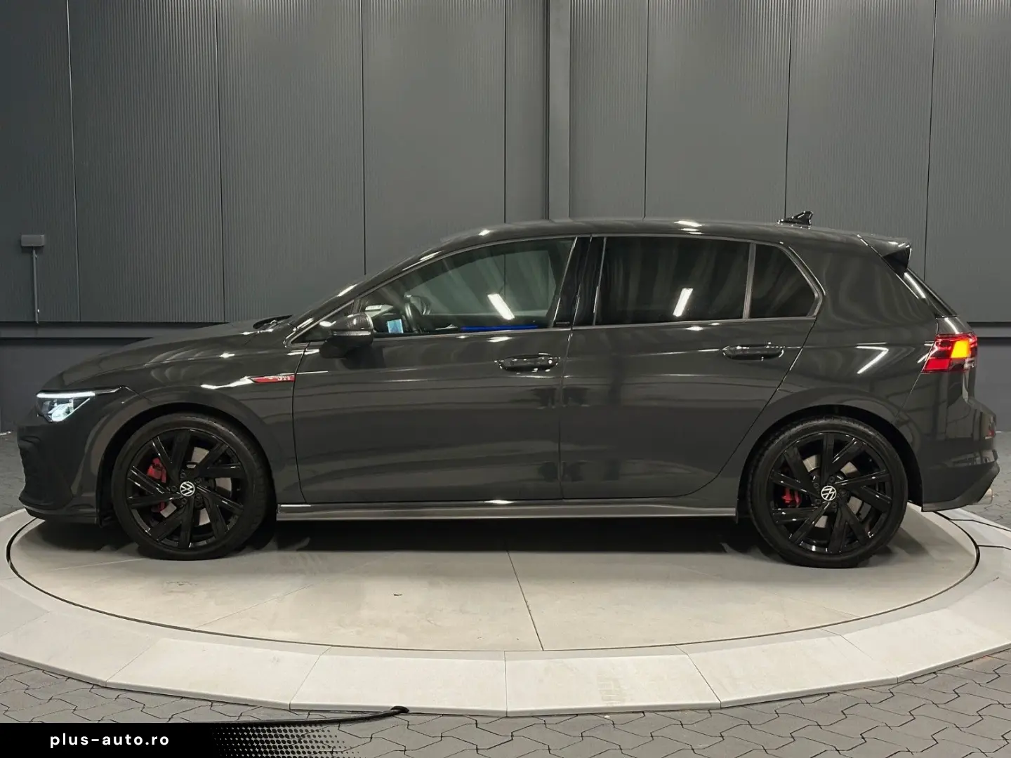 VW Golf VIII Lim. GTI  18Zoll schwarz NAVI