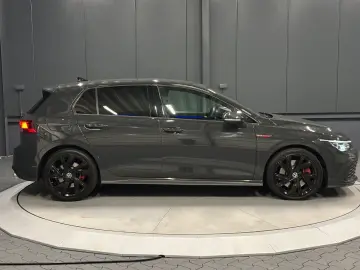 VW Golf VIII Lim. GTI  18Zoll schwarz NAVI