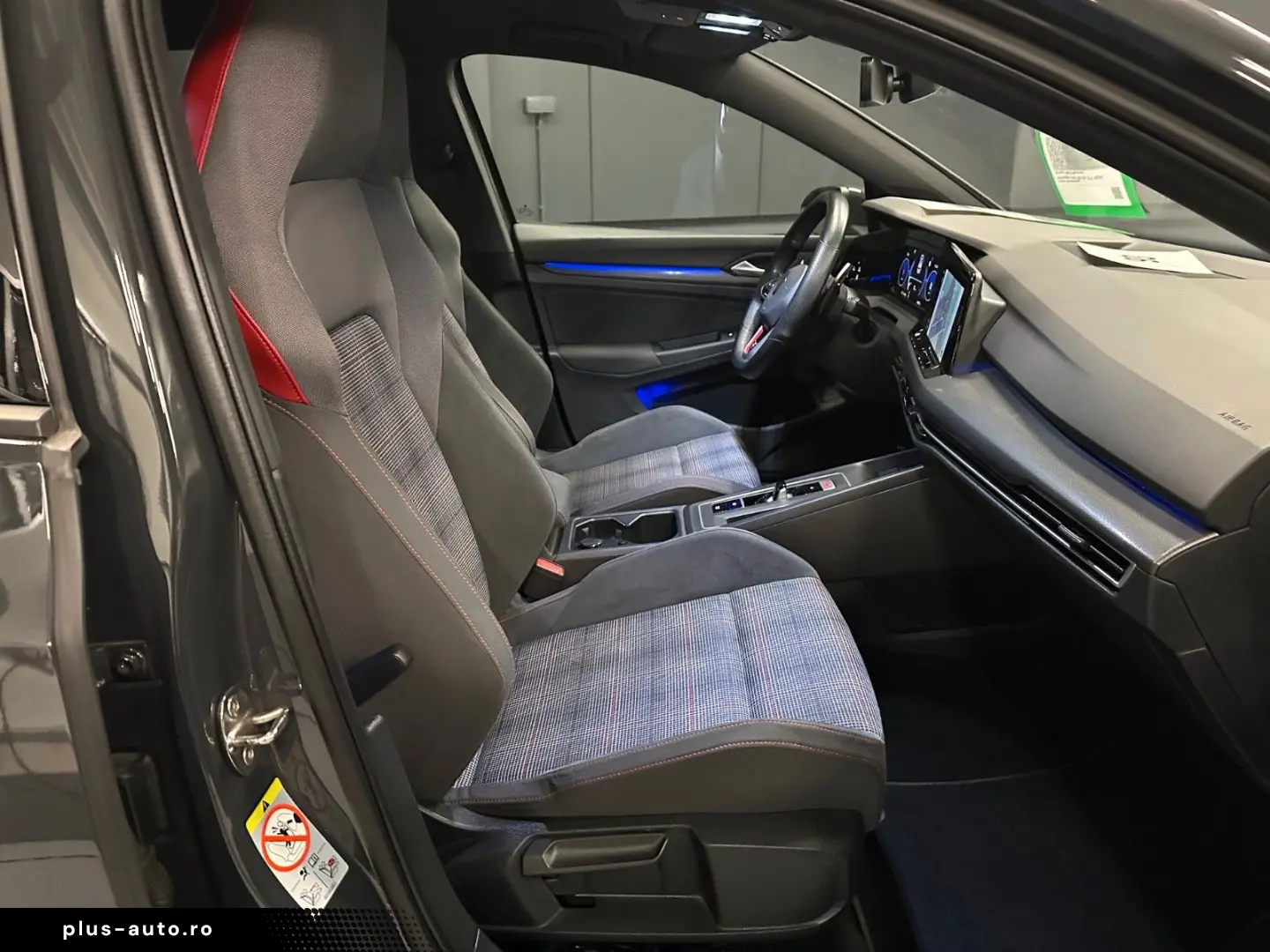 VW Golf VIII Lim. GTI  18Zoll schwarz NAVI