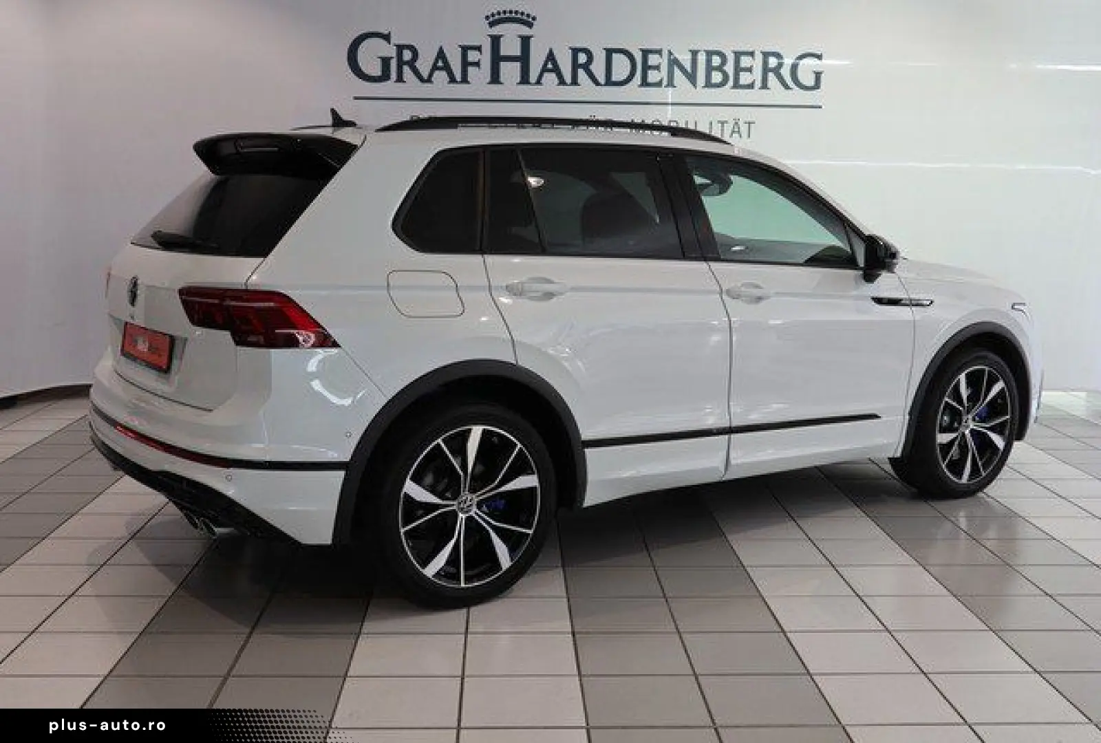 VW Tiguan R 2.0 TSI 4M DSG ACC Navi DCC Pano