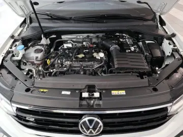 VW Tiguan R 2.0 TSI 4M DSG ACC Navi DCC Pano