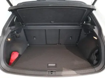 VW Tiguan R 2.0 TSI 4M DSG ACC Navi DCC Pano