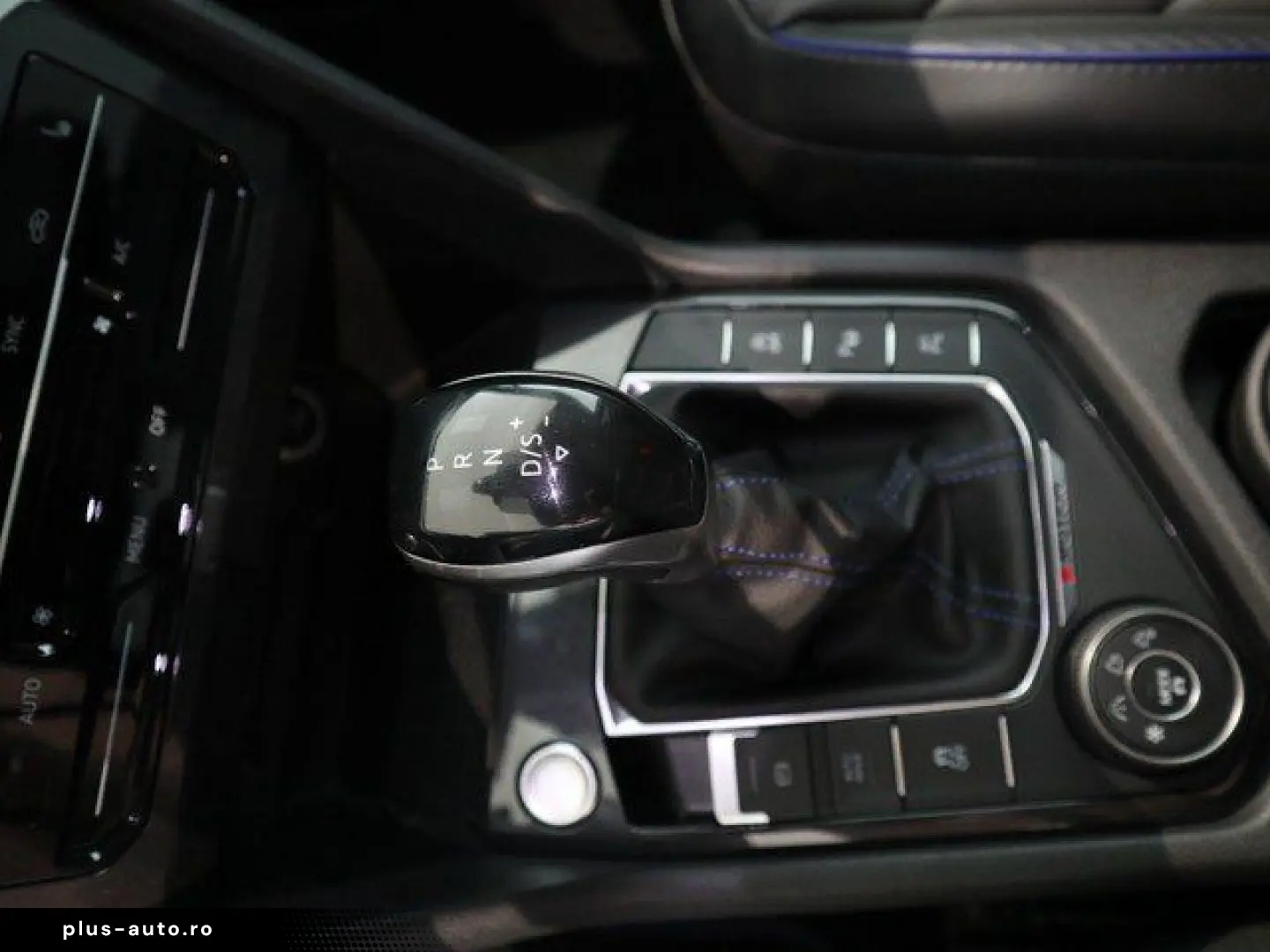 VW Tiguan R 2.0 TSI 4M DSG ACC Navi DCC Pano