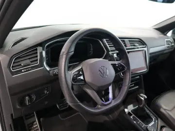 VW Tiguan R 2.0 TSI 4M DSG ACC Navi DCC Pano