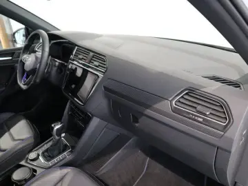 VW Tiguan R 2.0 TSI 4M DSG ACC Navi DCC Pano