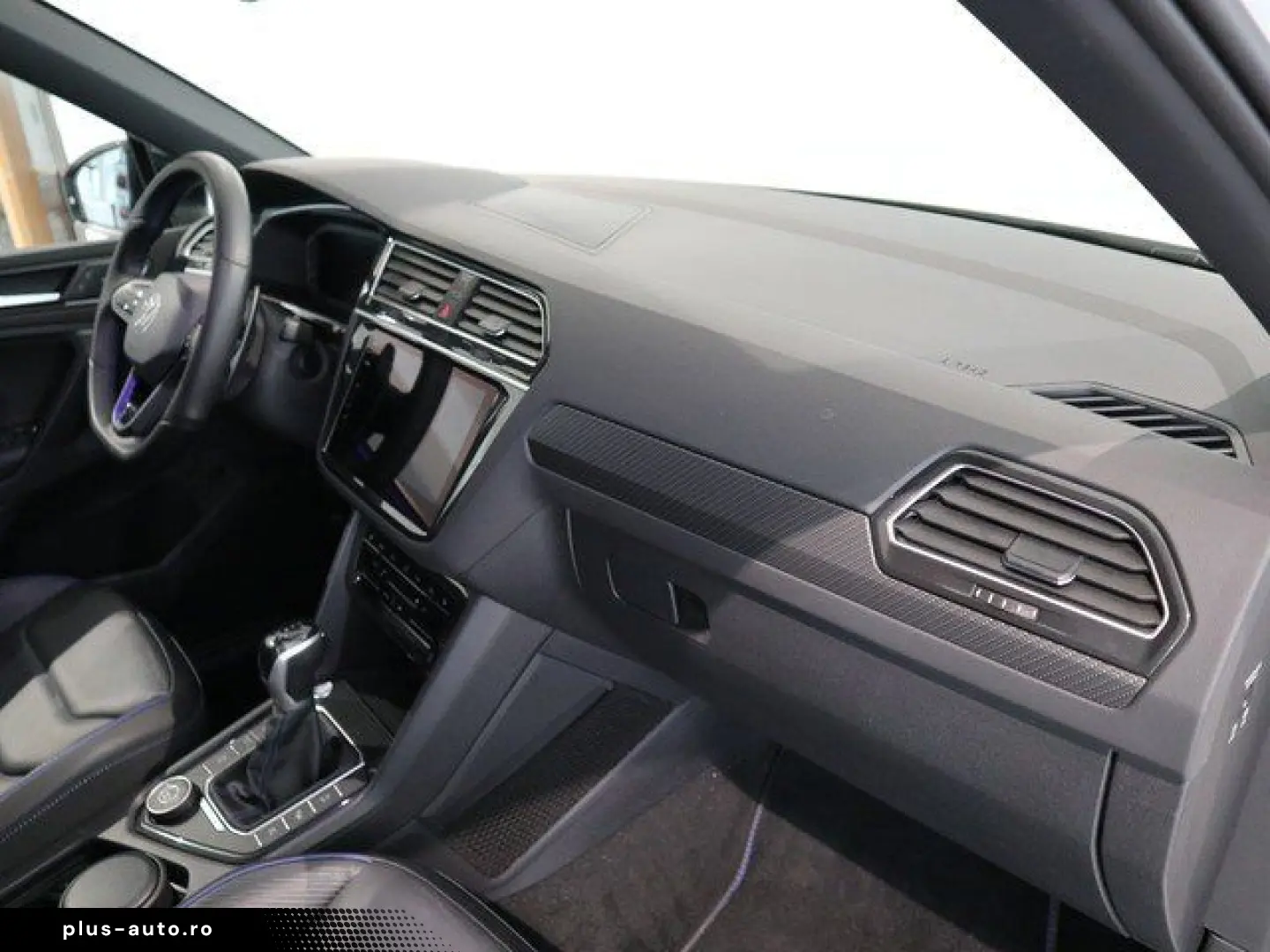 VW Tiguan R 2.0 TSI 4M DSG ACC Navi DCC Pano