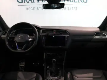 VW Tiguan R 2.0 TSI 4M DSG ACC Navi DCC Pano