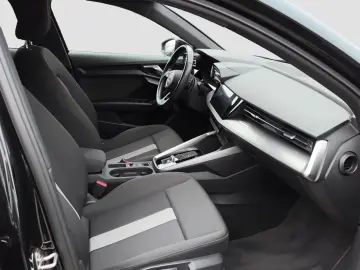 AUDI A3 35 TFSI S line