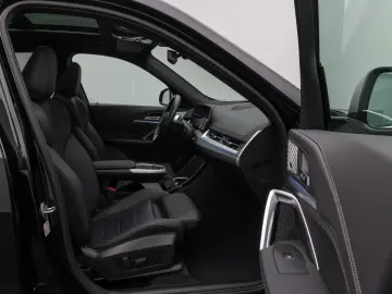 BMW X1 xD23i xLine Panorama 360 HUD DAB H K Sport