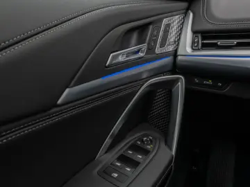 BMW X1 xD23i xLine Panorama 360 HUD DAB H K Sport