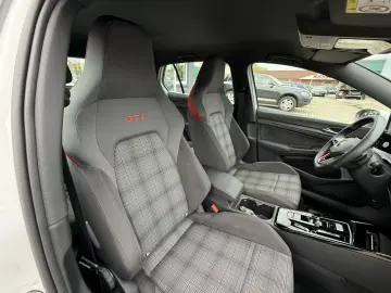 Volkswagen Golf GTI Lim.Virtual ACC 3-Zon CarPlay Ambiente