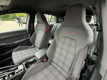 Volkswagen Golf GTI Lim.Virtual ACC 3-Zon CarPlay Ambiente