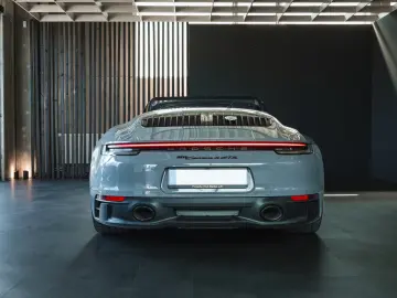 Porsche 911 Carrera 4 GTS Cabriolet 992