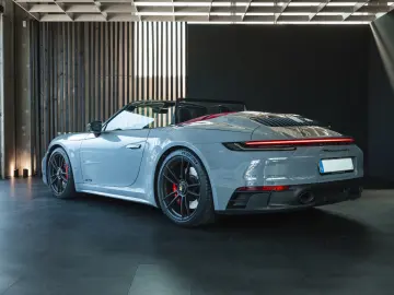 Porsche 911 Carrera 4 GTS Cabriolet 992
