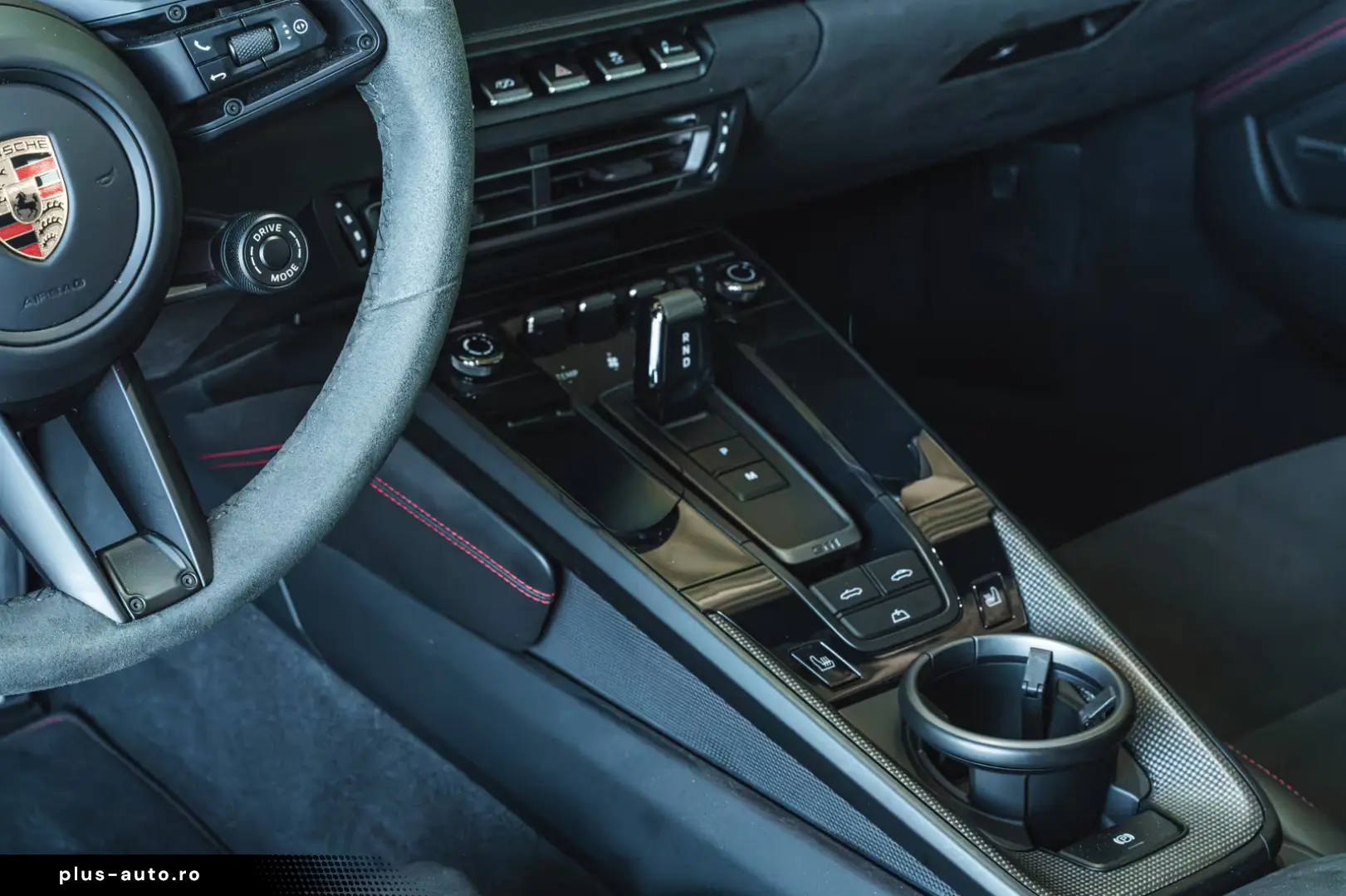 Porsche 911 Carrera 4 GTS Cabriolet 992