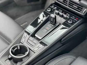 Porsche 911 Carrera 4 GTS Cabrio BOSE Lifting