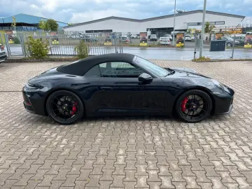 Porsche 911 Carrera 4 GTS Cabrio BOSE Lifting